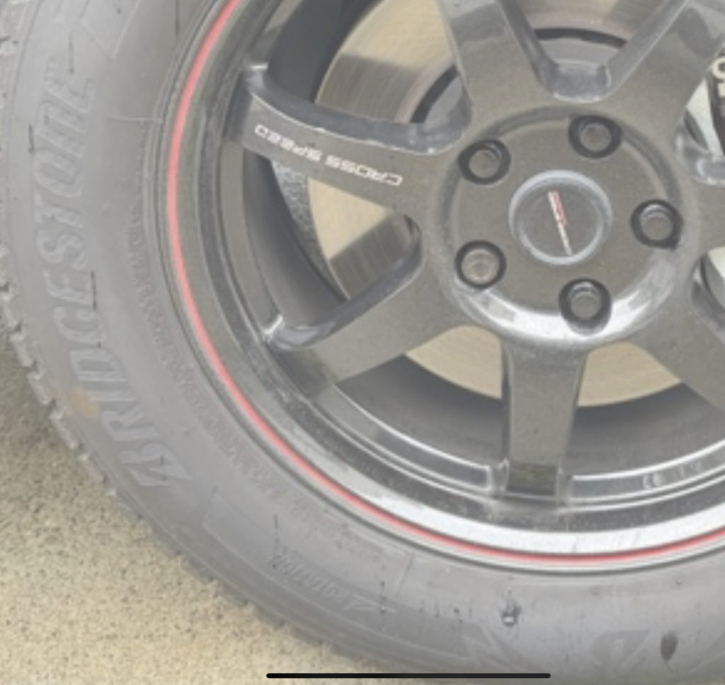 17インチスタッドレスタイヤアルミホイール装着可能な事例