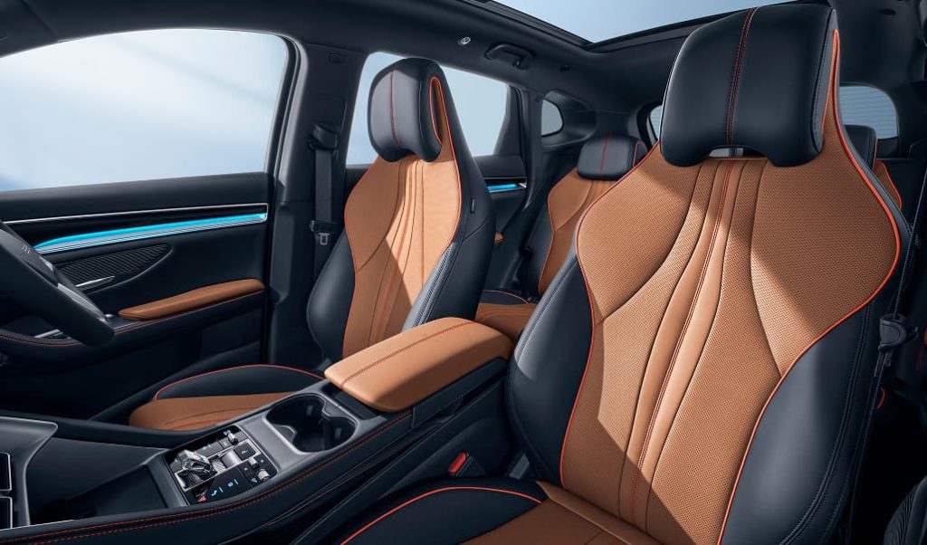 内装とインテリアの質感は高いけど、違和感も残る