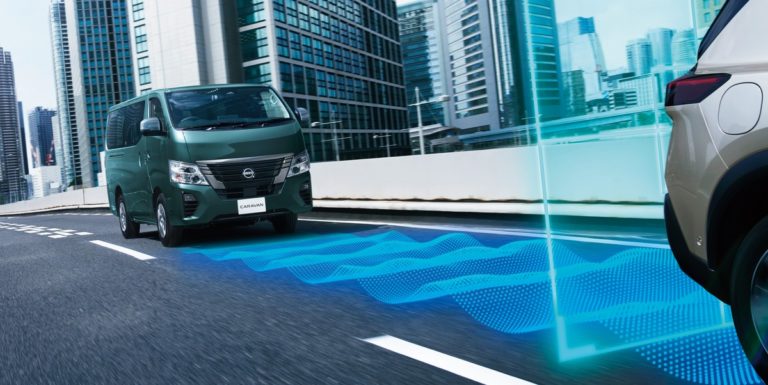 エクスレイルを追従走行するキャラバン CARAVAN