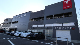 テスラサービスセンターの数は少ないmaintenanceはユーザー任せか